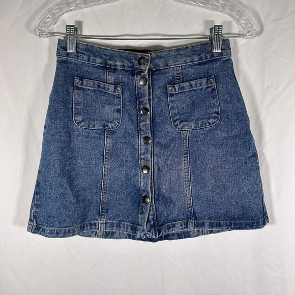 Urban Outfitters Dresses & Skirts - Urban Outfitters Jean Skirt Women's XS Medium Wash Snap Button Front